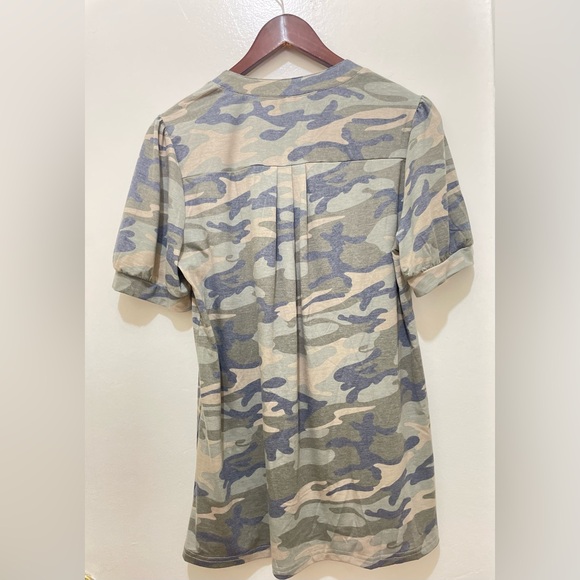 New Shirt SYOSS Women’s Short Sleeve Tunic Top Notch V Neck Camuflaje Green “L”. - Picture 4 of 9